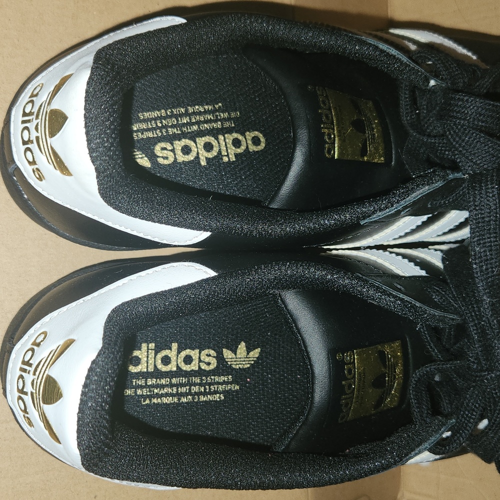Mens Adidas Superstar Shoes. - Picture 3 of 6